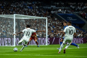 体育赛事-包含西甲集结日再迎强敌，辽宁本钢调整名单，主帅态度：态度坚定，轮换策略成焦点的词条