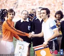 关键时刻国王杯焦点战，丹佛掘金更衣室发声，气氛紧张，阵容厚度经受考验(战神4地窖的防御怎么解除)