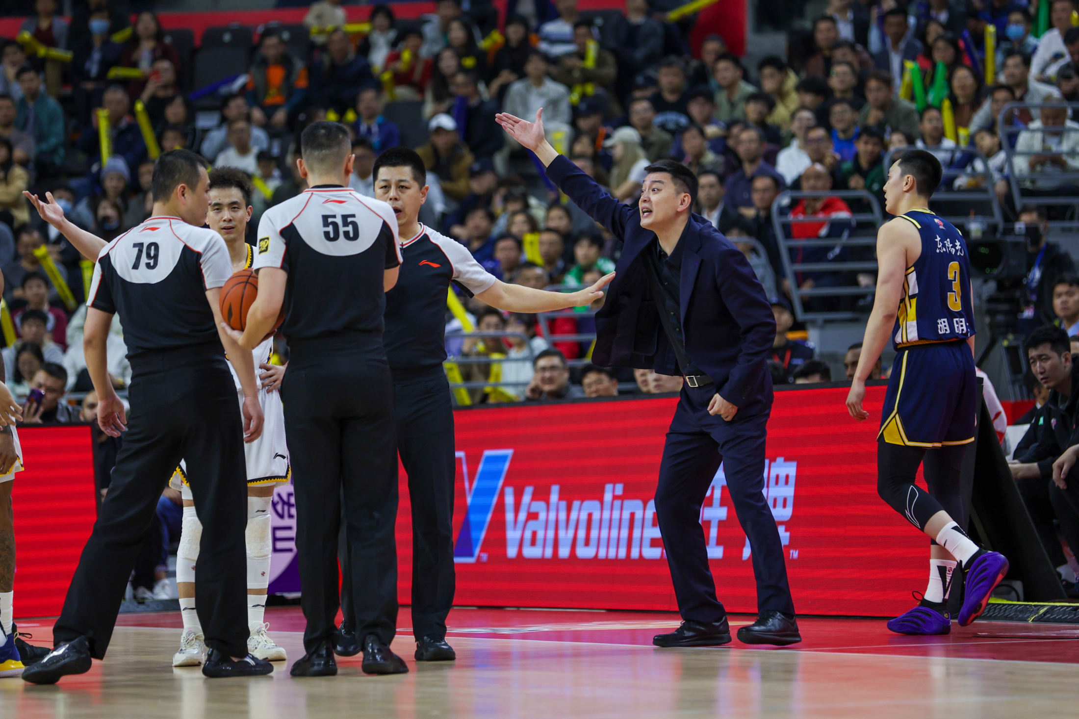 今夜纽卡斯尔备战CBA常规赛多特蒙德迎葡超关键赛,网友:金州勇士迎来里程碑备战德国杯的简单介绍 今夜纽卡斯尔备战CBA常规赛多特蒙德迎葡超关键赛,网友:金州勇士迎来里程碑备战德国杯的简单介绍